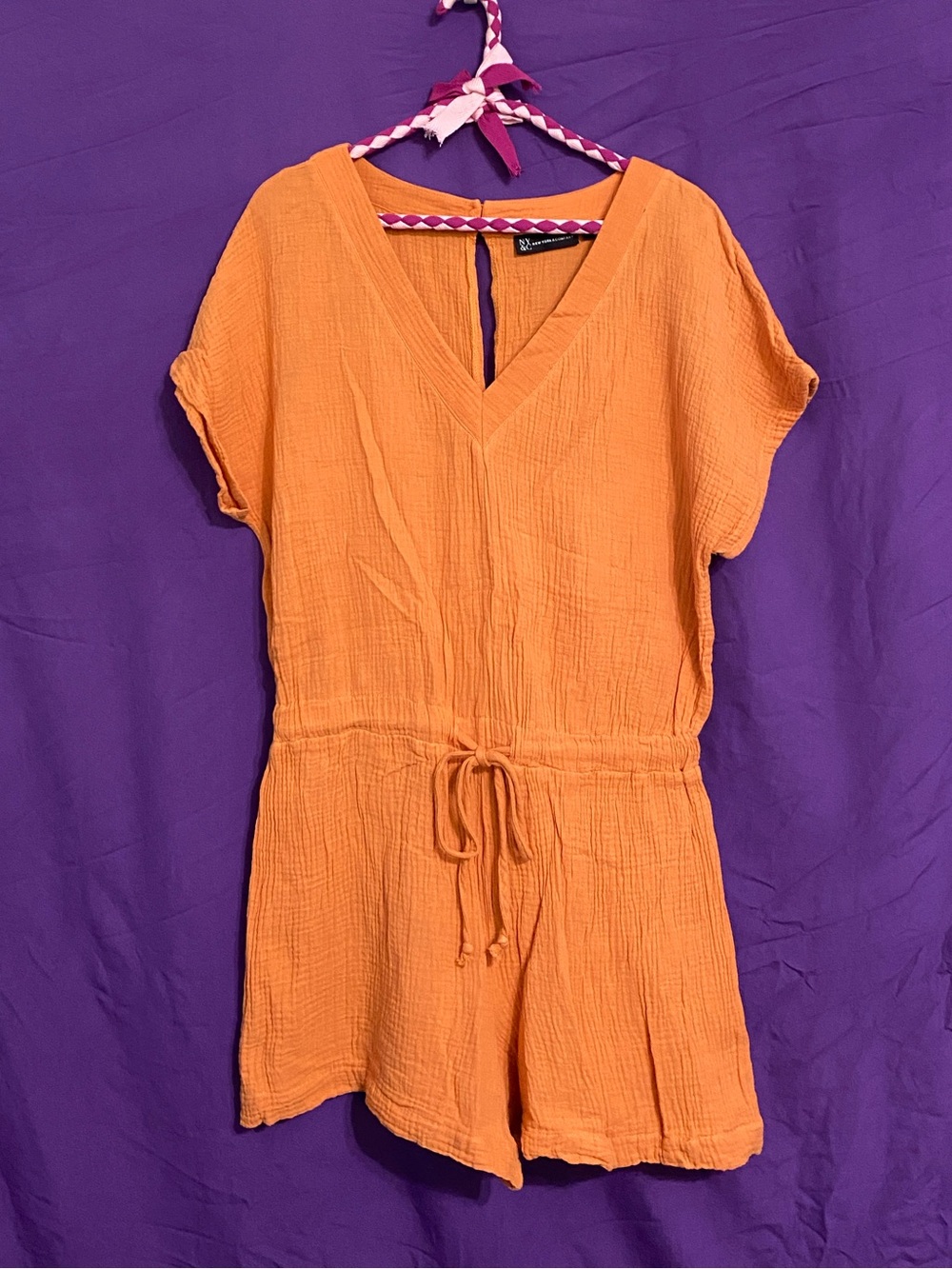 New York & Company Rust Orange Gauze Shorts Romper. Size M.